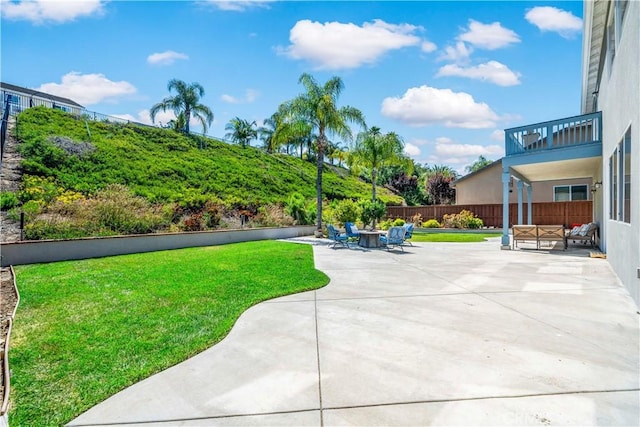 38872 Cherry Point Ln, Murrieta, CA 92563 - view of yard featuring a patio and an outdoor hangout area