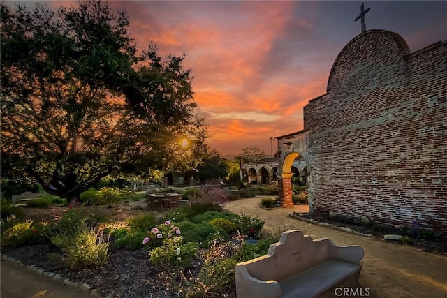 26406 Paseo Pamela, San Juan Capistrano, CA 92675 - view of yard at dusk
