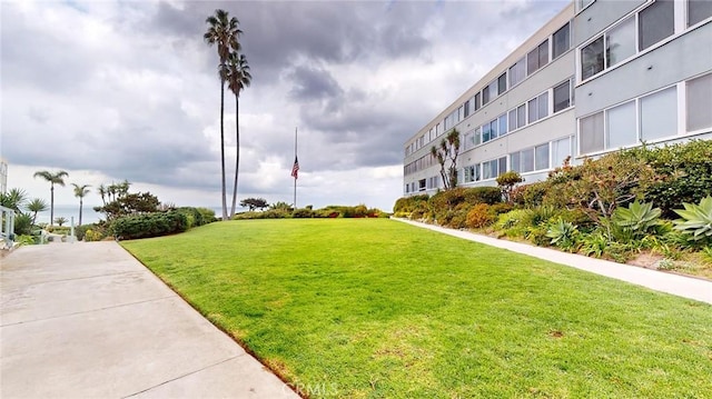 649 Paseo De La Playa Unit 303, Redondo Beach, CA 90277 - surrounding community featuring a lawn