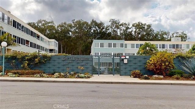 649 Paseo De La Playa Unit 303, Redondo Beach, CA 90277 - view of building exterior