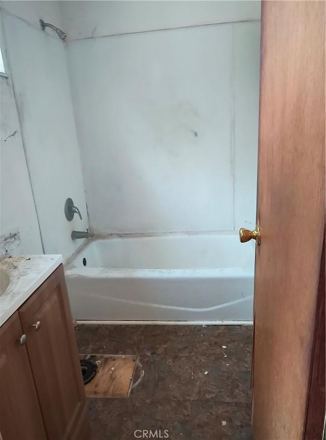 931 N Alamo St, Anaheim, CA 92801 - full bath featuring vanity and bathing tub / shower combination