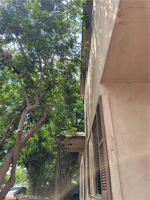 931 N Alamo St, Anaheim, CA 92801 - exterior view of stucco siding