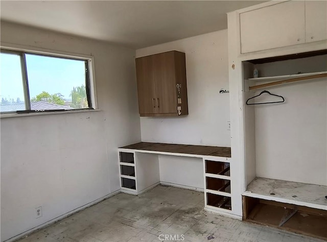 931 N Alamo St, Anaheim, CA 92801 - interior space with light flooring