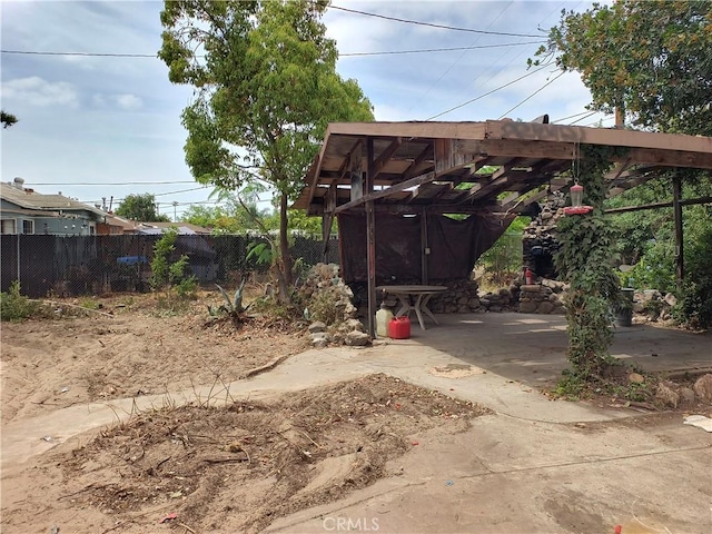 931 N Alamo St, Anaheim, CA 92801 - view of yard featuring a patio area and a pergola
