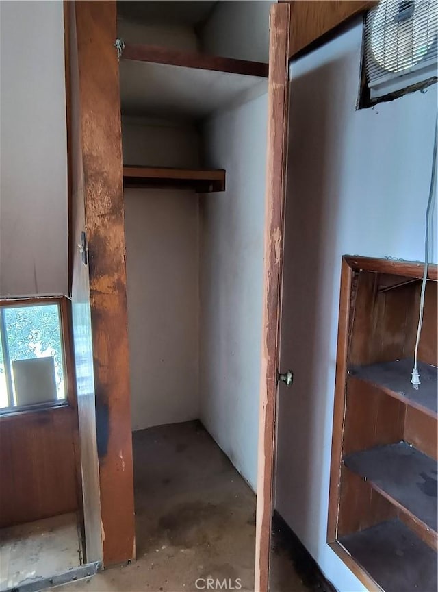 931 N Alamo St, Anaheim, CA 92801 - view of closet