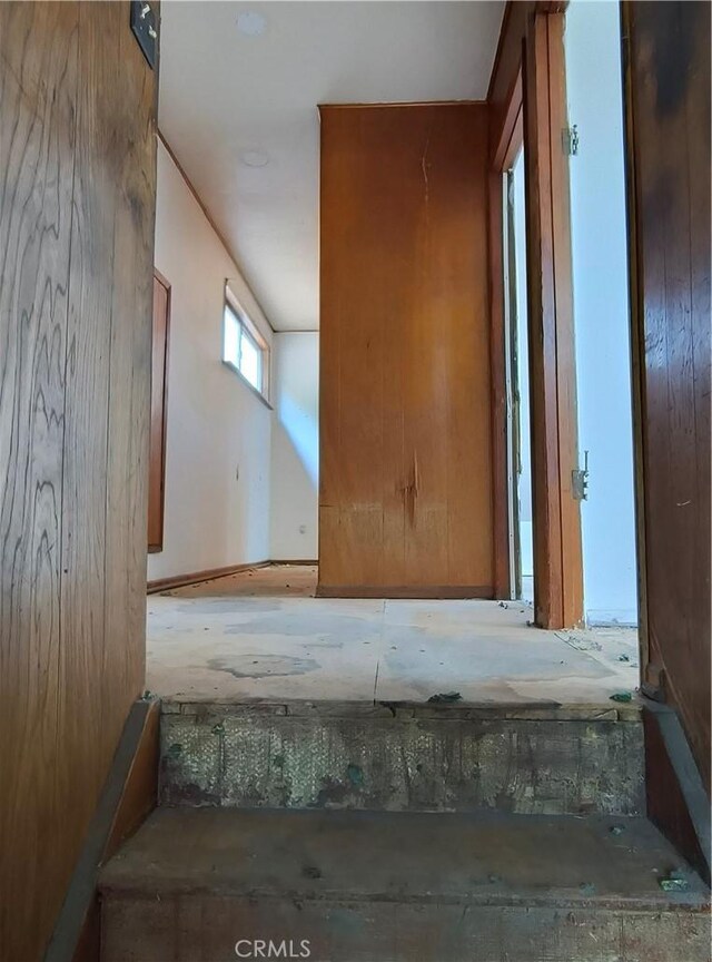 931 N Alamo St, Anaheim, CA 92801 - view of staircase