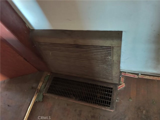 931 N Alamo St, Anaheim, CA 92801 - detailed view of wood finished floors