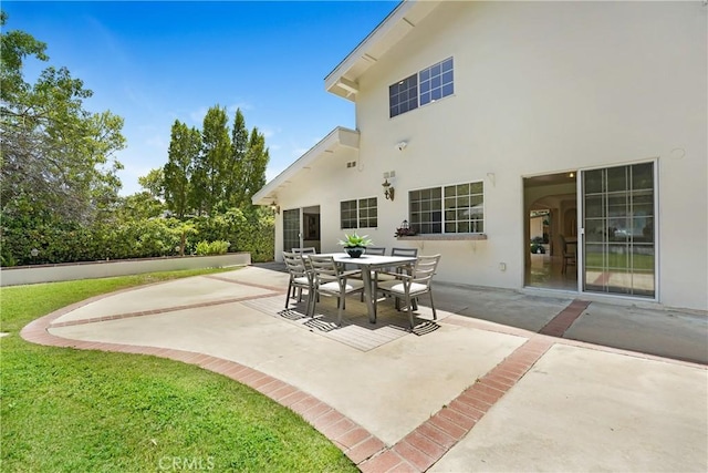 17043 Empanada Pl, Encino, CA 91436 - view of patio