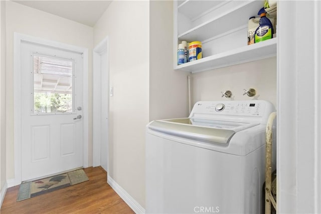 945 W Bonnie Brae Ct, Ontario, CA 91762 - laundry room featuring washer / clothes dryer, wood finished floors, and baseboards