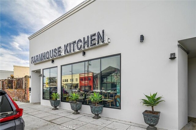 4427 Exposition Blvd, Los Angeles, CA 90016 - view of building exterior
