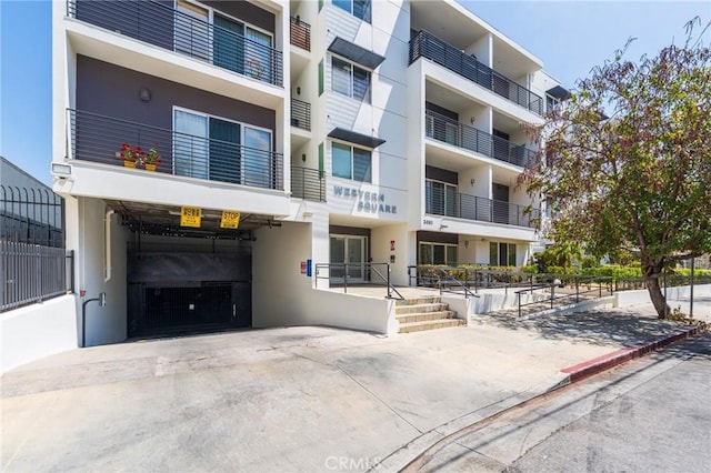 3061 W 12th Pl Unit 101, Los Angeles, CA 90006 - view of apartment building / complex