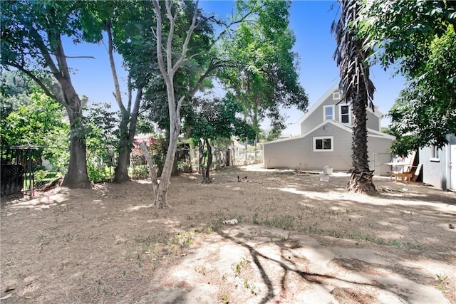 1835 Martin Luther King Blvd, Riverside, CA 92507 - view of yard