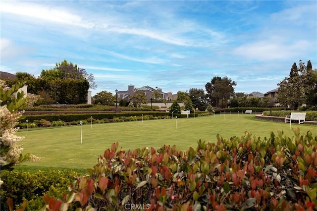 93 Old Course Dr, Newport Beach, CA 92660 - surrounding community with an area to practice putting