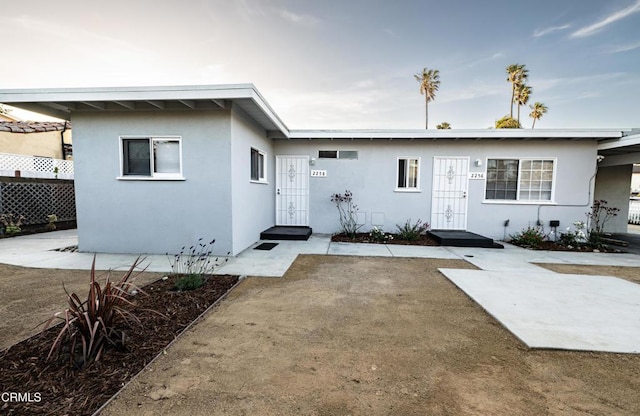 2256 Pierpont Blvd, Ventura, CA 93001 - view of front facade with stucco siding
