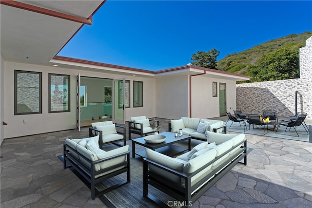 31 N Vista De Catalina, Laguna Beach, CA 92651 - view of patio / terrace with outdoor lounge area