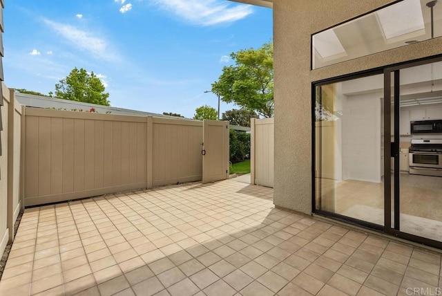 8933 Yolo Cir Unit 1308-A, Huntington Beach, CA 92646 - view of patio