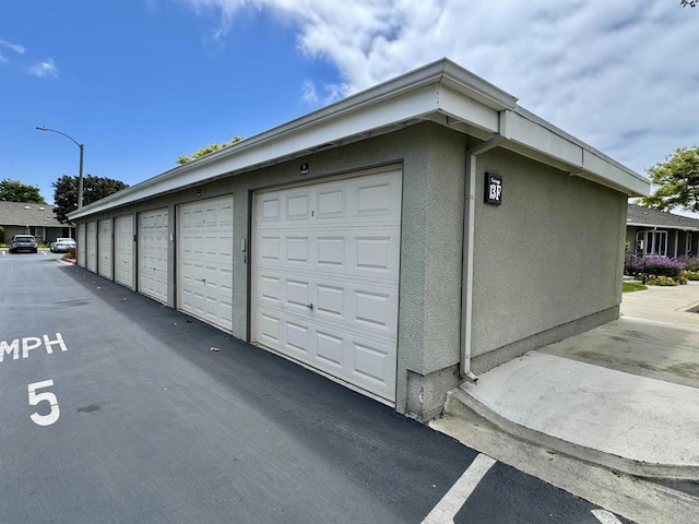 8933 Yolo Cir Unit 1308-A, Huntington Beach, CA 92646 - view of garage