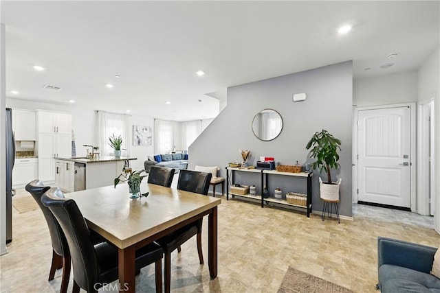 1782 Park Place Ln, Riverside, CA 92501 - dining room featuring recessed lighting
