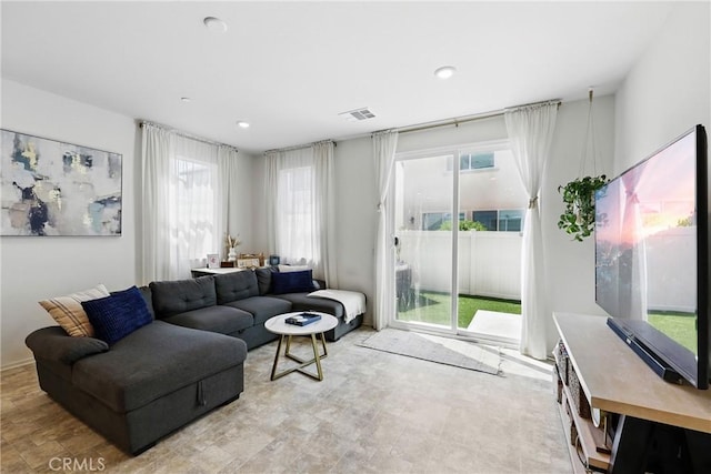 1782 Park Place Ln, Riverside, CA 92501 - living area featuring recessed lighting