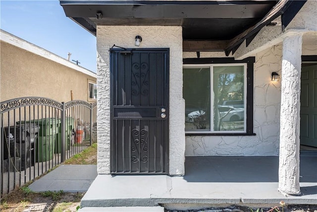 407 W 107th St, Los Angeles, CA 90003 - entrance to property with a gate
