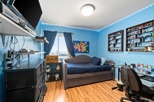865 Worthington St, San Diego, CA 92114 - bedroom with light wood-type flooring and a desk