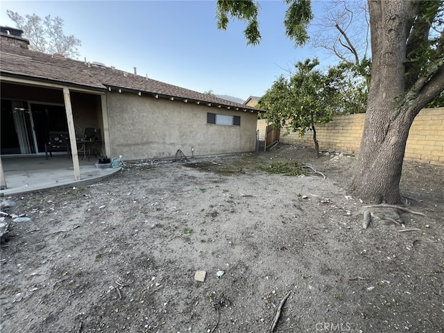 108 Limestone Rd, Claremont, CA 91711 - view of yard with a patio area