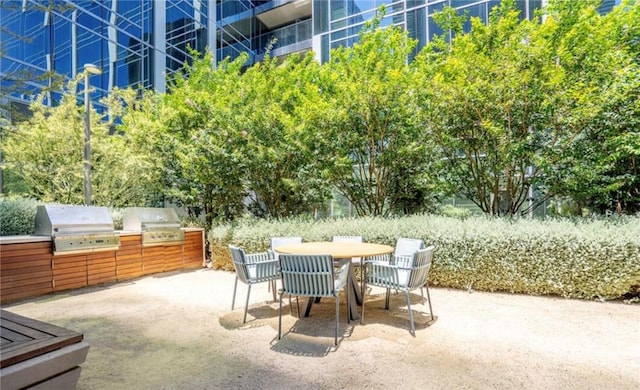 877 Francisco St Unit 1002, Los Angeles, CA 90017 - view of patio / terrace with outdoor dining area