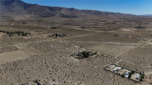 9821 Ivanhoe Rd, Lucerne Valley, CA 92356