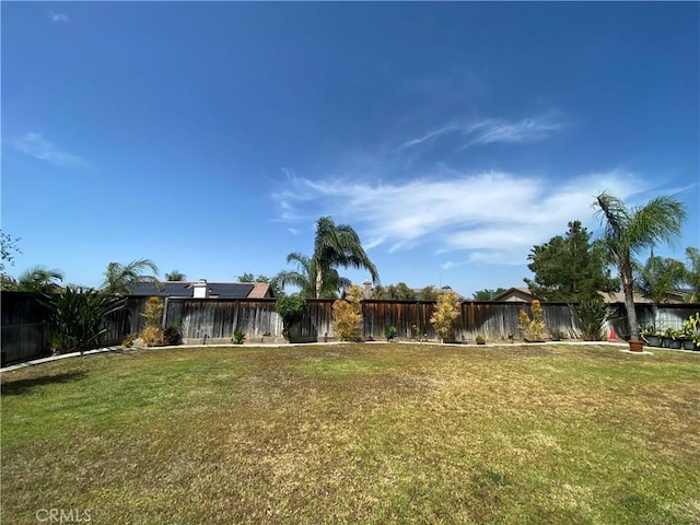 861 Moyano Cir, Corona, CA 92882 - view of yard