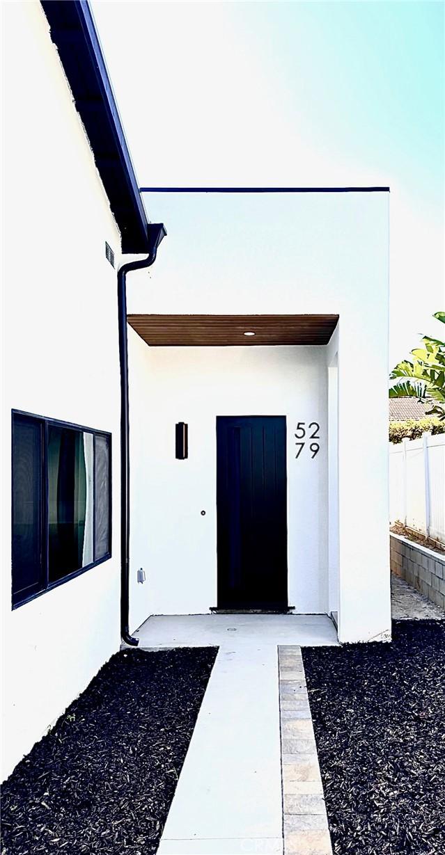5275 Lynridge Dr, Yorba Linda, CA 92886 - doorway to property with stucco siding