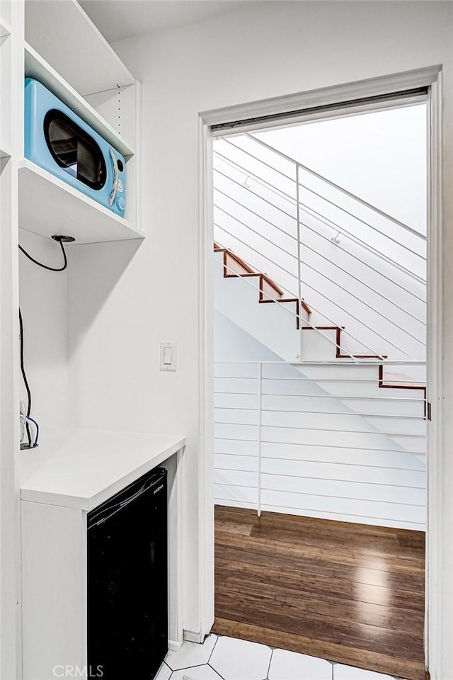 1436 N Detroit St Unit 2, Los Angeles, CA 90046 - interior space with tile patterned floors and beverage cooler