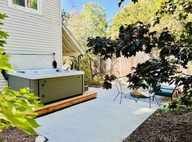 26503 Amador Ln, Lake Arrowhead, CA 92352 - view of patio / terrace featuring a hot tub