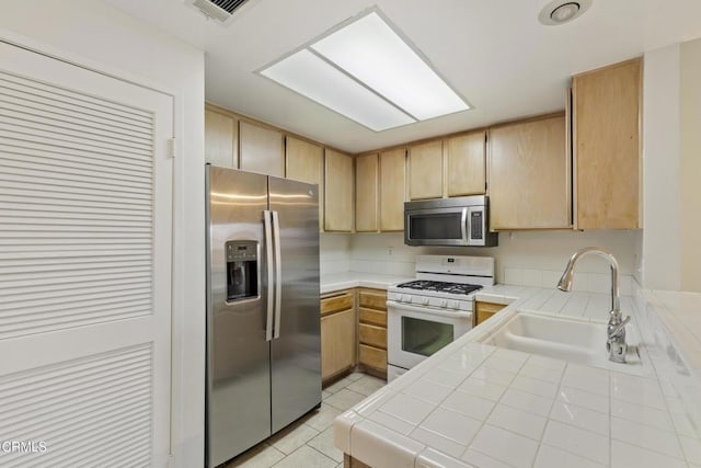 2091 Blackberry Cir, Oxnard, CA 93036 - photo 4