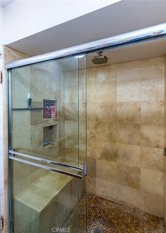 14124 Fonseca Ave, La Mirada, CA 90638 - bathroom with a shower stall