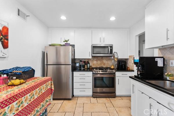 27556 Rondell St, Agoura Hills, CA 91301 - photo 15