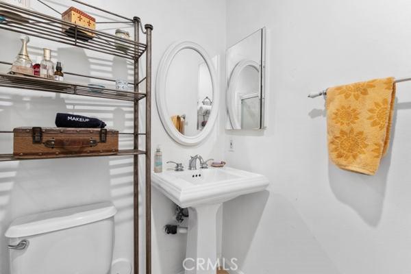 27556 Rondell St, Agoura Hills, CA 91301 - photo 24