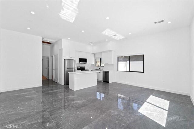6827 Ranchito Ave, Van Nuys, CA 91405 - photo 23