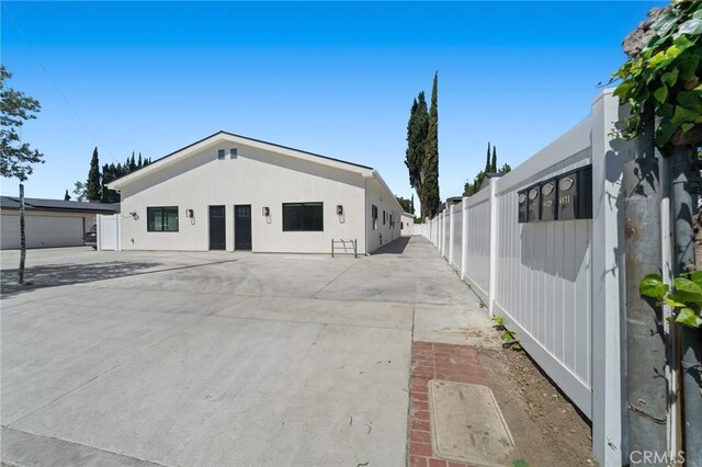 6827 Ranchito Ave, Van Nuys, CA 91405 - photo 1
