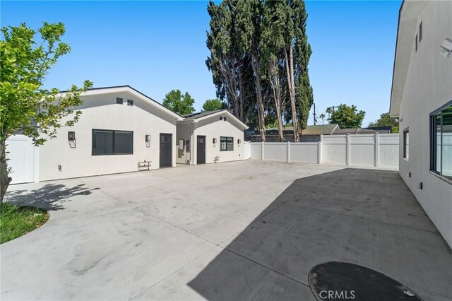 6827 Ranchito Ave, Van Nuys, CA 91405 - photo 4