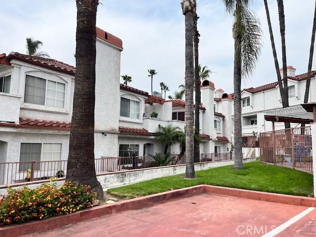 264 E Beverly Blvd Unit A, Montebello, CA 90640 - view of home's community featuring a residential view