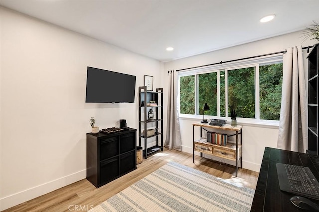 5700 Ravenspur Dr Unit 307, Rancho Palos Verdes, CA 90275 - living area with baseboards, light wood-style flooring, and recessed lighting