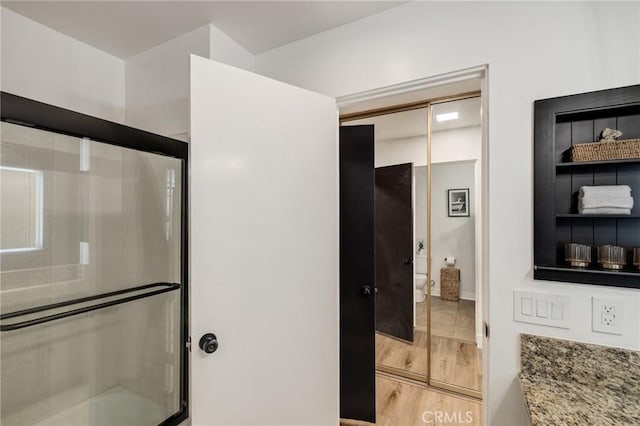 5700 Ravenspur Dr Unit 307, Rancho Palos Verdes, CA 90275 - bathroom with shower / bath combination with glass door