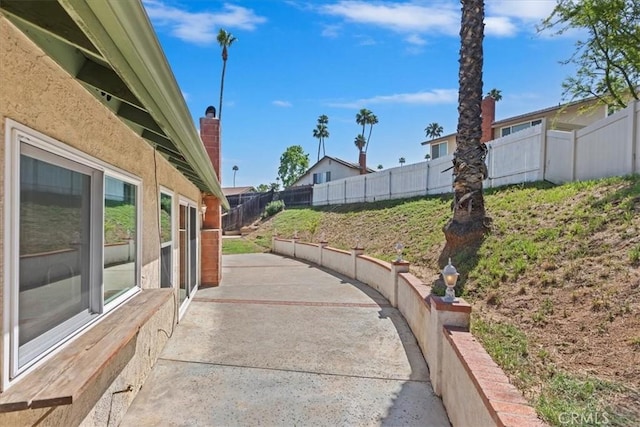 1326 Rosehill Dr, Riverside, CA 92507 - view of patio / terrace