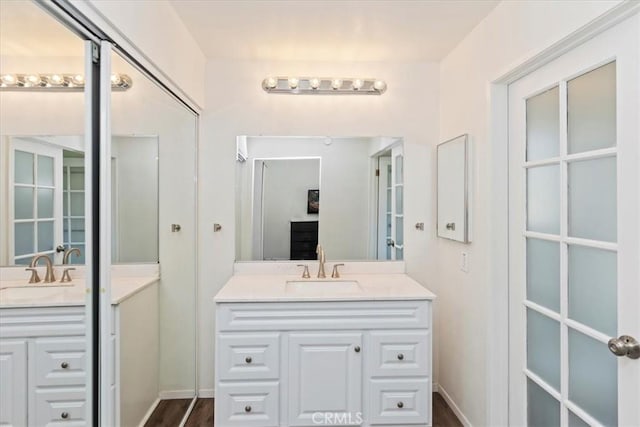 1326 Rosehill Dr, Riverside, CA 92507 - full bath with two vanities