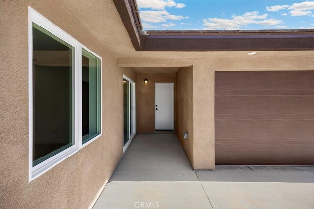 9641 Buena Vista St, Apple Valley, CA 92308 - view of exterior entry with stucco siding