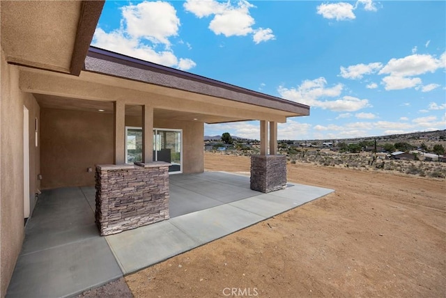 9641 Buena Vista St, Apple Valley, CA 92308 - view of patio