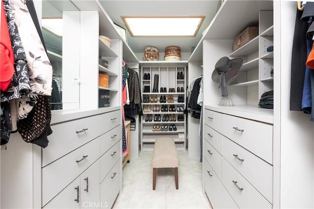 3152 Parkside Dr, San Bernardino, CA 92404 - spacious closet with light floors