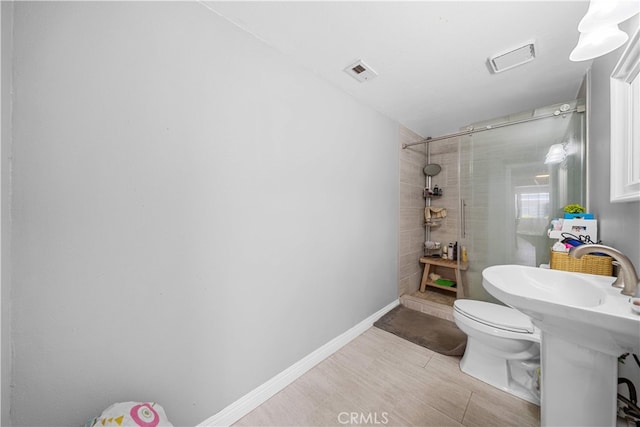 5223 Rosemead Blvd Unit F, San Gabriel, CA 91776 - full bathroom with a stall shower and toilet