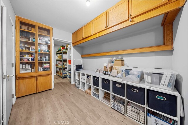 5223 Rosemead Blvd Unit F, San Gabriel, CA 91776 - kitchen featuring light wood-style floors, light countertops, and open shelves