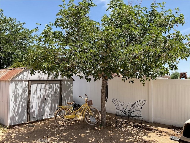 17911 Juniper St, Adelanto, CA 92301 - view of shed
